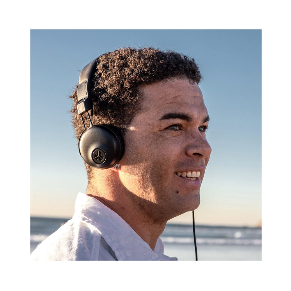 Audífonos JLab Audio Studio On Ear Plegable con Cable